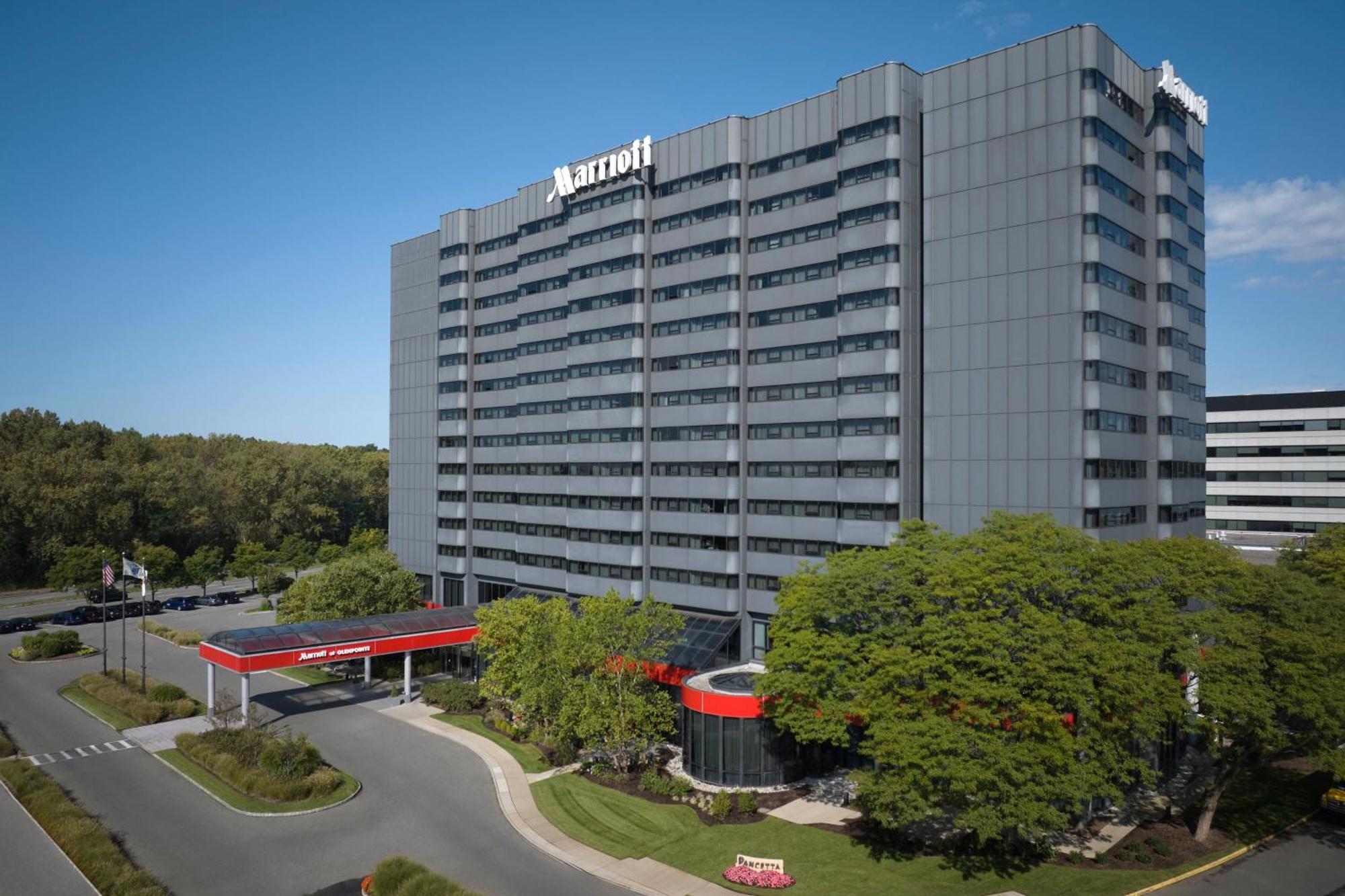 Teaneck Marriott At Glenpointe Hotel Exterior photo